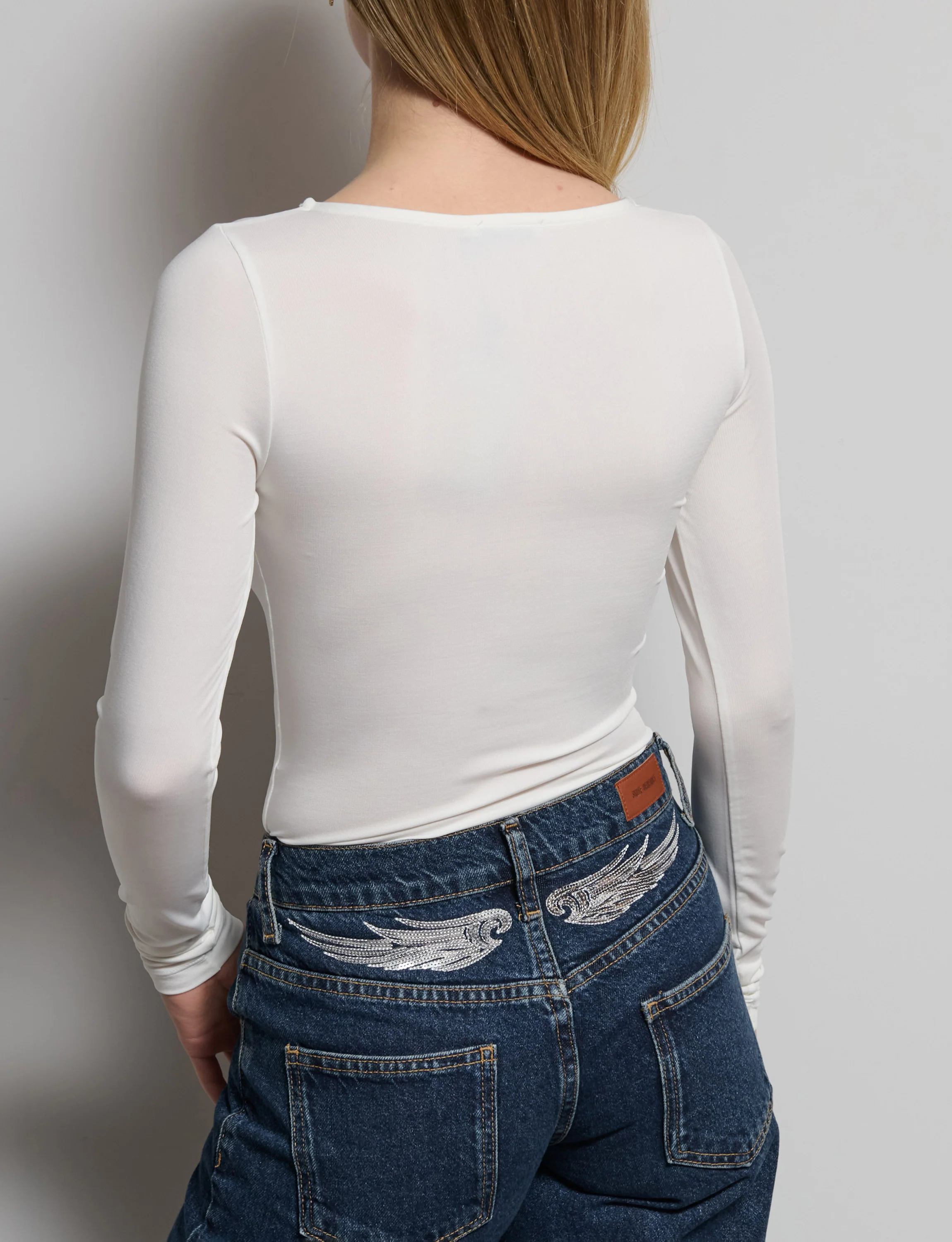 Body bianco a manica lunga con scollo a V - Image 3