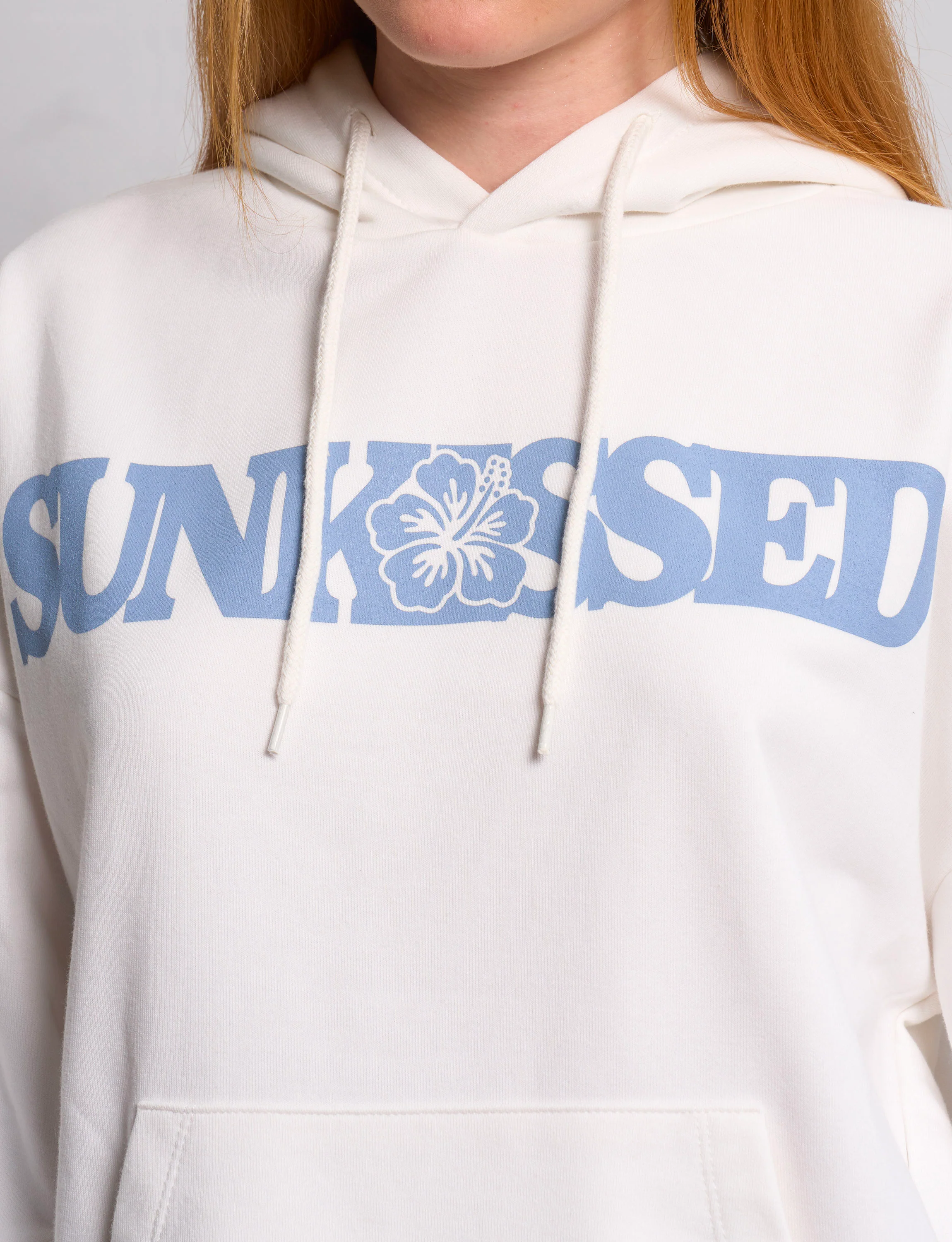 Felpa oversize bianca con scritta "Sunkissed" - Image 3