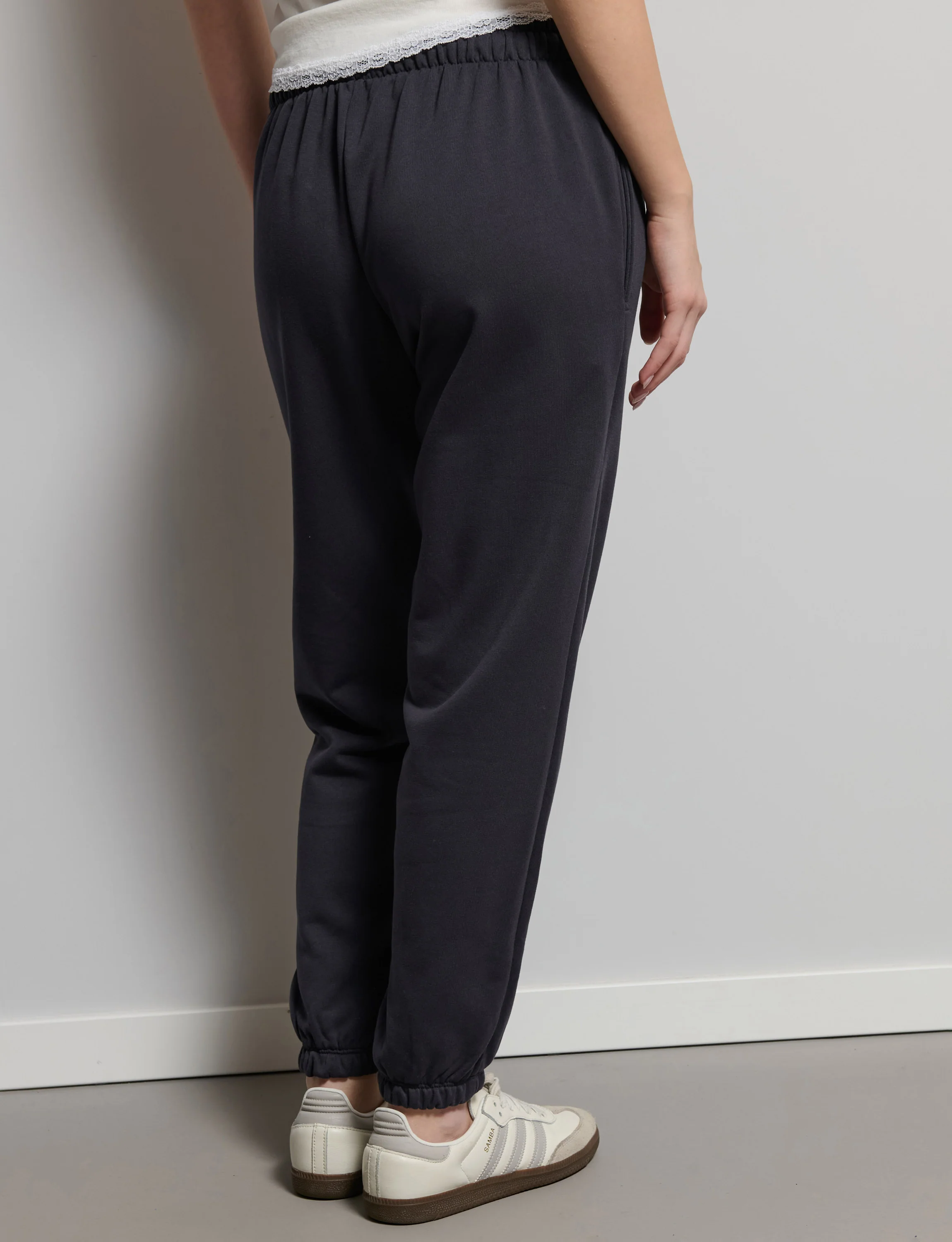 Pantalone blu notte in felpa - Image 4