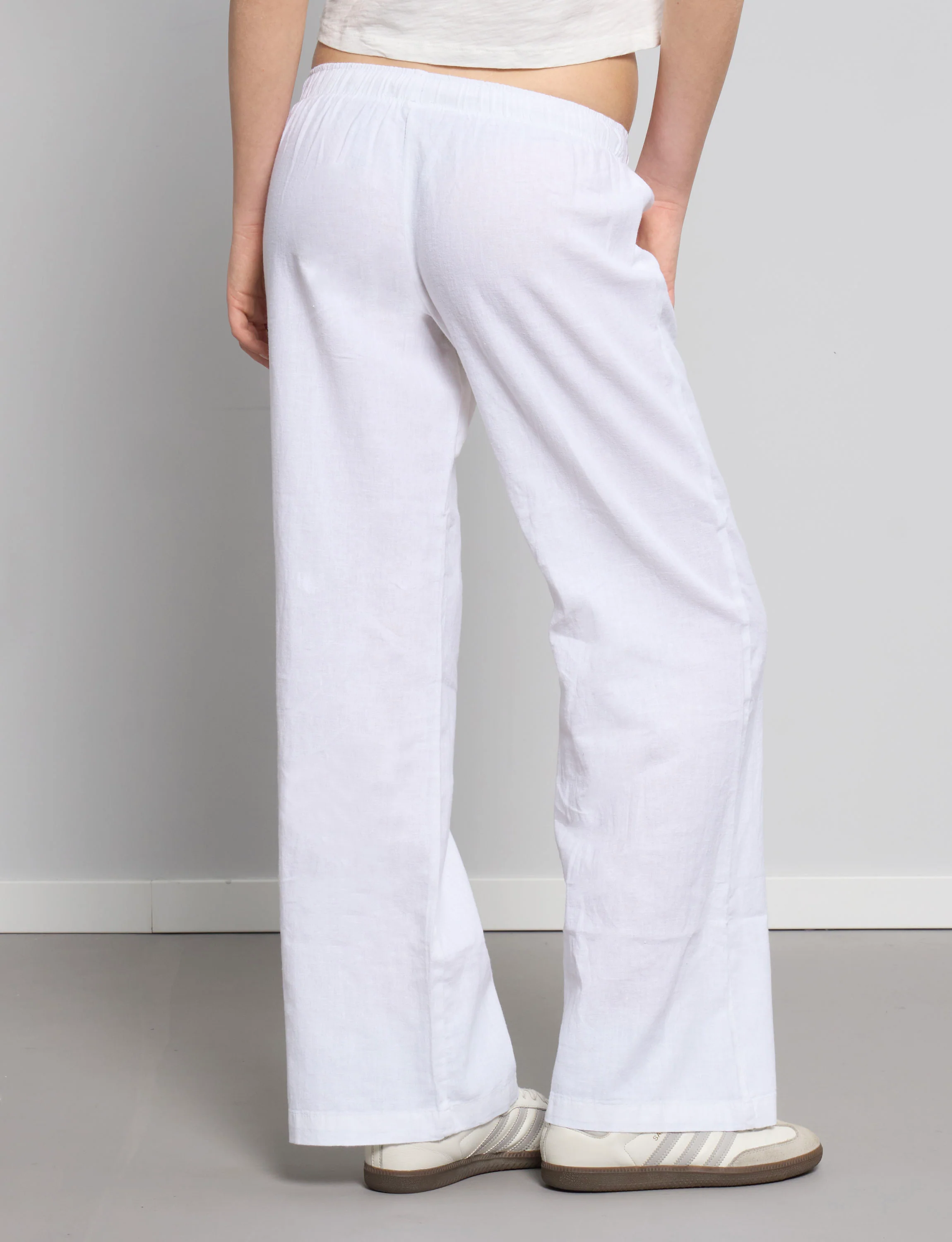 Pantalone in lino bianco a gamba ampia - Image 4