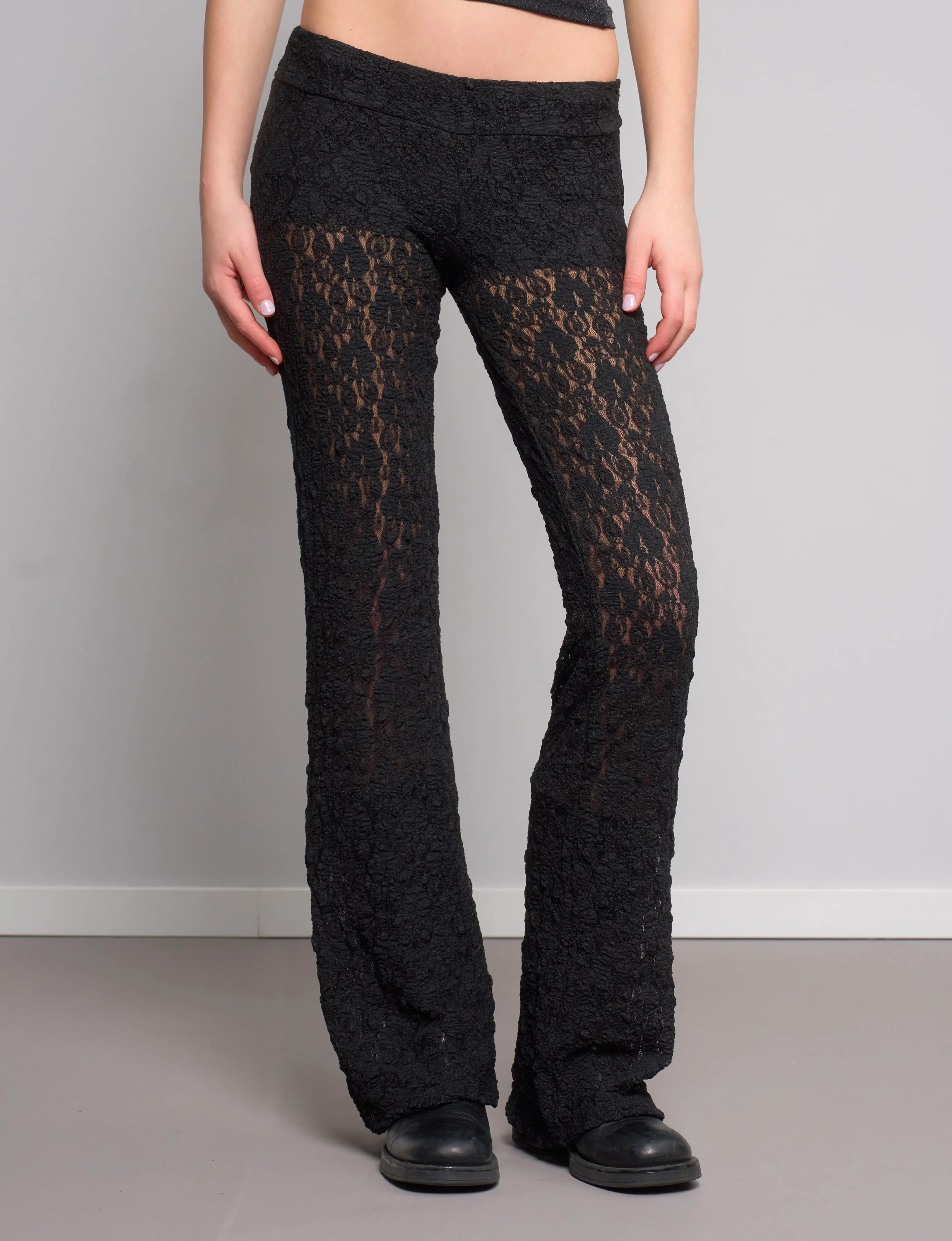 Pantaloni neri in pizzo - Image 2